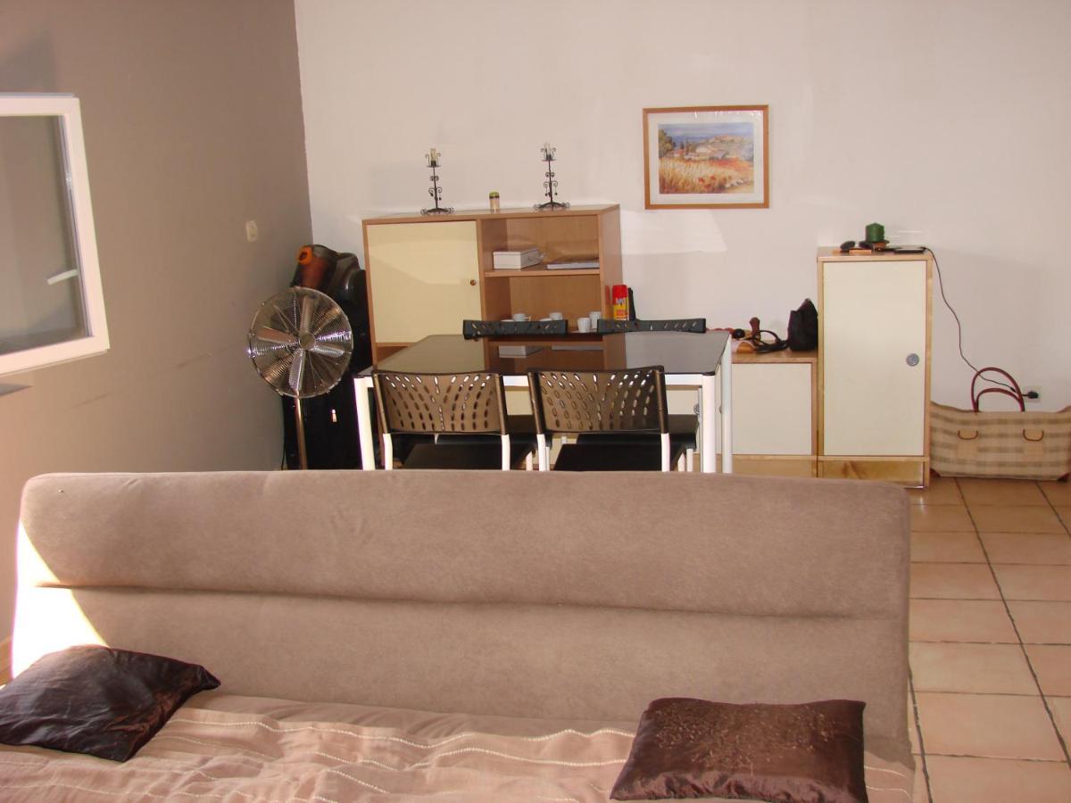 Apartamento 25 Fm 2 D Coursan Exterior foto